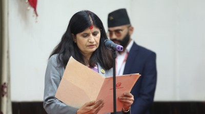  सामान्य प्रशासनमन्त्री भगवती न्यौपानेले लिइन् शपथ 