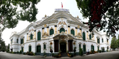  ३ वाणिज्य बैंकमाथि राष्ट्र बैंकको कारबाही (पत्रसहित) 