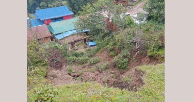  बस्तीमाथि पहिरो, जोखिममा पाँचधारे बजार 