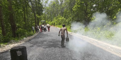  ट्रयाक खुलेको ३३ वर्षपछि कालोपत्र 