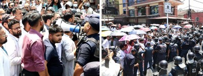  निजी मेडिकल कलेजको अटेरीविरुद्ध माइतीघर मण्डलमा आवासीय चिकित्सकको प्रदर्शन 