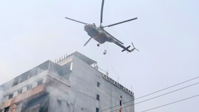  सेन्टर प्लाजामा भएको आगलागी करिब ६ घण्टापछि नियन्त्रणमा 