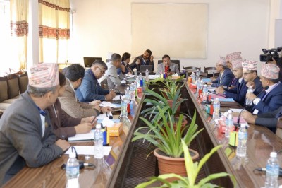  विभिन्न तीनवटा समितिका बैठक बस्दै, तीनकुने घटनाका विषयमा छलफल हुँदै 