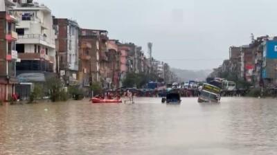  बर्षाले काभ्रेको बनेपा पुलबजार क्षेत्र डुबानमा (भिडियो सहित) 