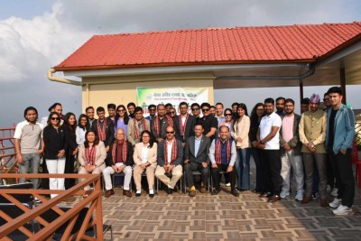  ‘बिमा क्षेत्रले फड्को मारिसकेको देखिन्छ तर बैंकिङजस्तो होइन’ 
