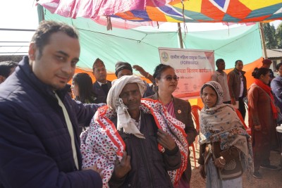  मेटलाइफ र फरवार्ड नेपालद्वारा न्यानोकपडा वितरण 