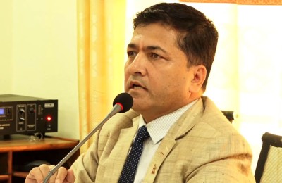  ‘विपद्‍मा खटिने कर्मचारीलाई अत्यावश्यक काममा बाहेक बिदा छैन’ 