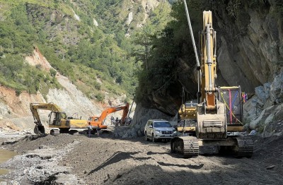  बीपी राजमार्गमा पुनर्निर्मित ‘ट्रयाक’बाट यातायात  सञ्चालनको तयारी 