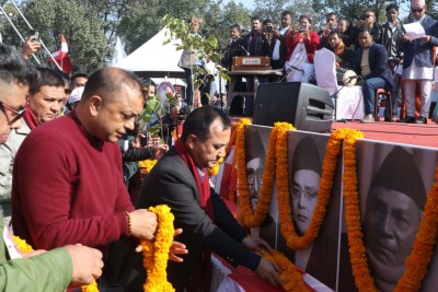  महामन्त्रीद्वय गगन र विश्वप्रकाशले गरे विशेष महाधिवेशनको उद्घाटन [लाइभ] 