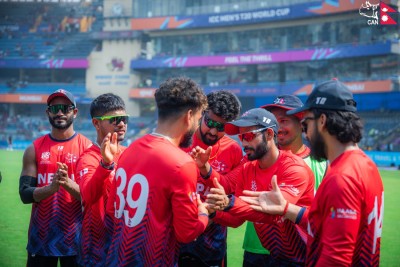  विश्वकप क्रिकेट : नेपालसँगको खेलमा इङ्ल्यान्डको ब्याटिङ 