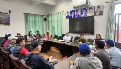  आन्दोलनरत शिक्षकका अगुवासँग छलफल : माग सम्बोधनका लागि कांग्रेसले पहल थाल्ने 