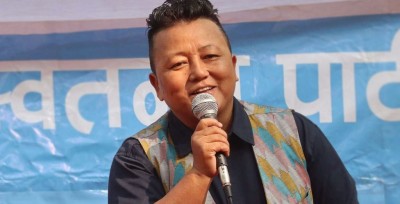  पार्टीभित्रैबाट धोका पाएको भन्दै रास्वपा नेतृ तामाङले गरिन् राजनीतिक संन्यासको घोषणा 