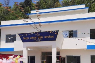  मकवानपुर ट्राफिक प्रहरीद्वारा डेढ महिनामै ४४ लाख बढि राजस्व सङ्कलन  