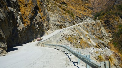  सडक ढलान गरी बार लगाएपछि सहज बन्यो बादरजुङ र काभ्रेभिरको यात्रा 