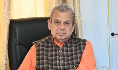  इतिहास नष्ट गरेर कुनै पनि पुस्ता अगाडि बढ्न सक्दैन : महन्थ ठाकुर 