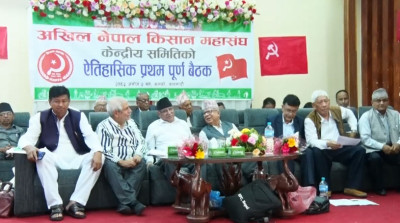  चाडपर्वपछि सरकारका गलत कदमविरुद्ध संयुक्त मोर्चा र आन्दोलन गर्ने प्रचण्डको चेतावनी 