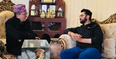  लिङ्देन र लामिछानेबीच  भेटवार्ता, पृथ्वीजयन्तीमा हुने चियापानको निम्तो 