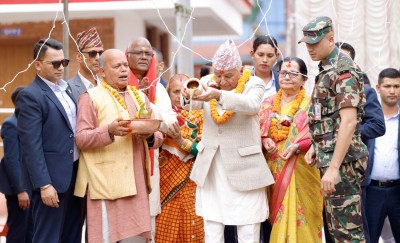  राष्ट्रपतिबाट गुहेश्वरीमा छठी माताको पूजा आराधना 