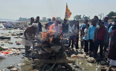  कश्मीरमा मारिएका सुदीपको अन्त्येष्टि , काकाले दिए दागबत्ती 
