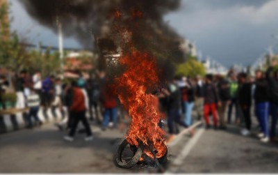  ओली-लेखक गिरफ्तारीको विरोधमा एमाले देशव्यापी आन्दोलनमा उत्रियो 
