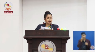  संसद्‍मा थपलियाले सुनाइन ‘देश बिर्सिएको दिन’ शीर्षकको कविता 