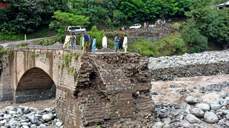  काश्मीरमा बाढी र पहिरोमा परी मृत्यु हुनेको संख्या ३०७ पुग्यो 