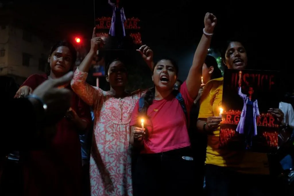  चिकित्सकको हत्यापछि कोलकातामा प्रदर्शन 